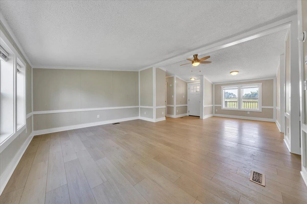2748 Taylors RD - Photo 11