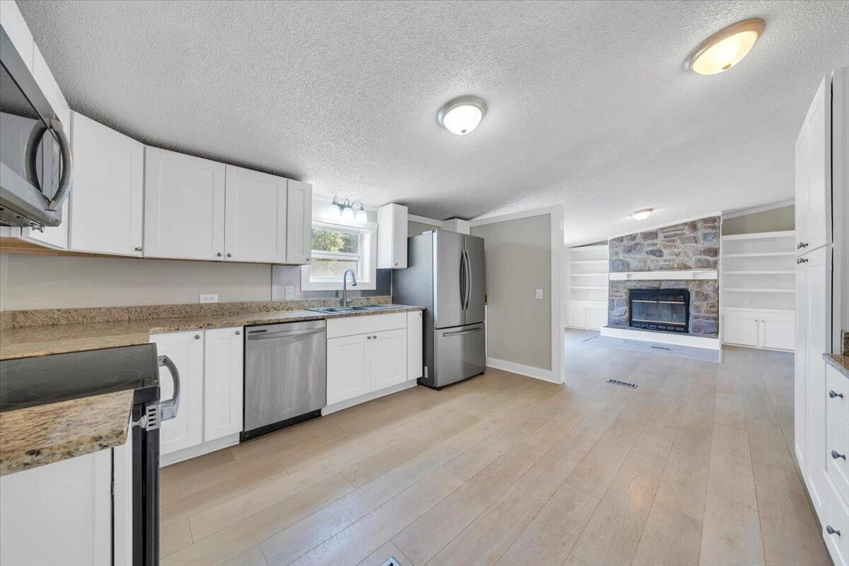 2748 Taylors RD - Photo 18