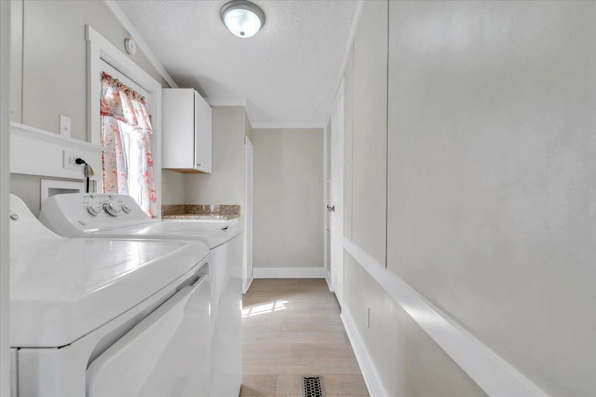 2748 Taylors RD - Photo 27