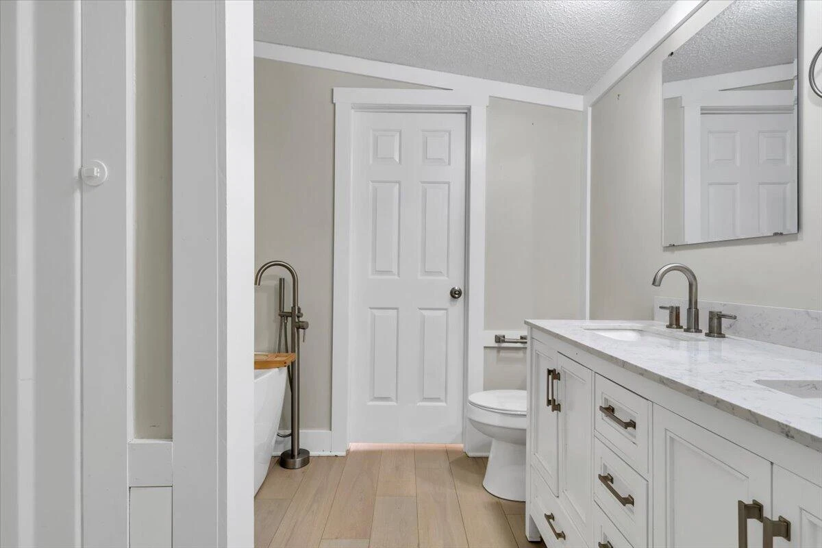 2748 Taylors RD - Photo 32
