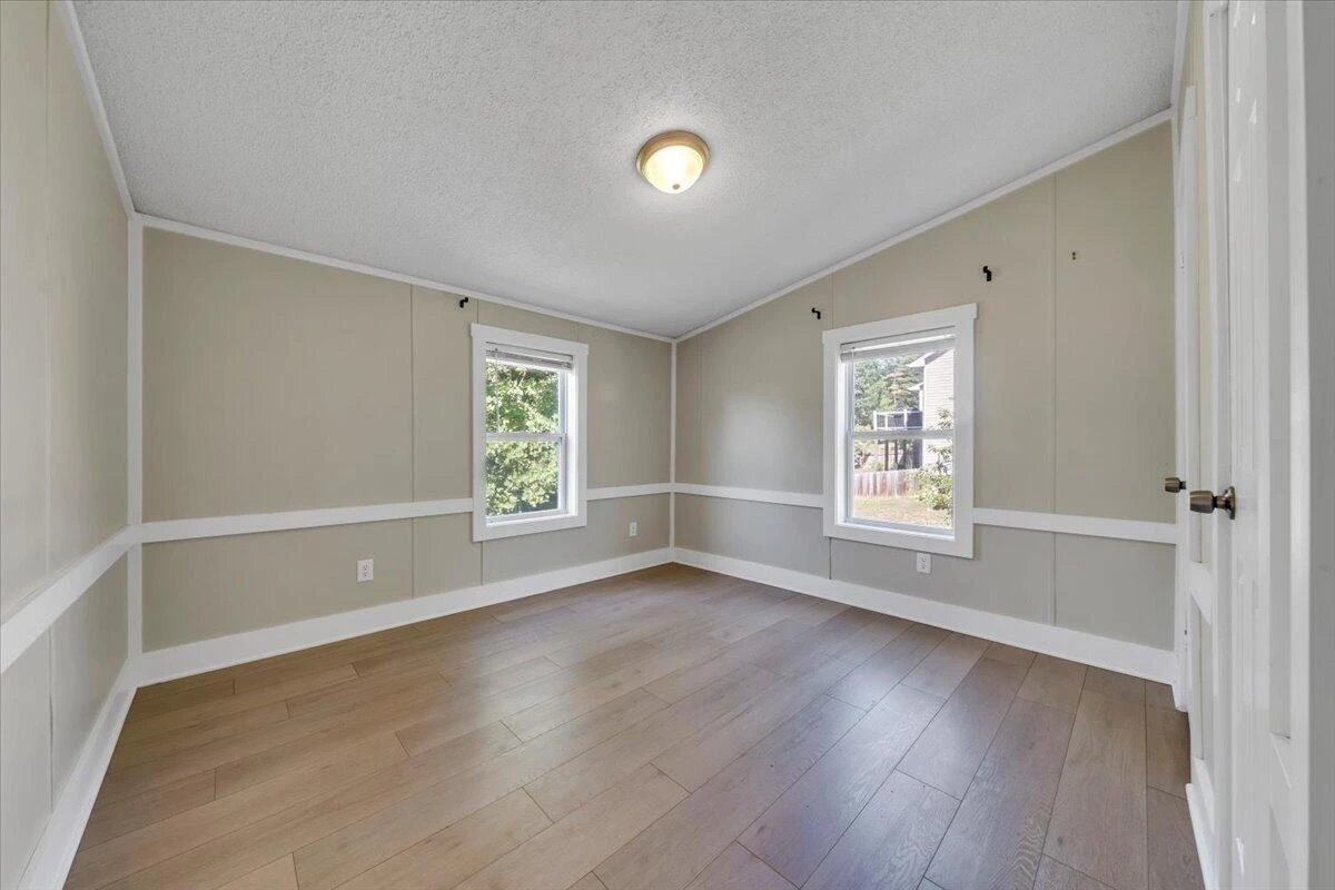 2748 Taylors RD - Photo 37