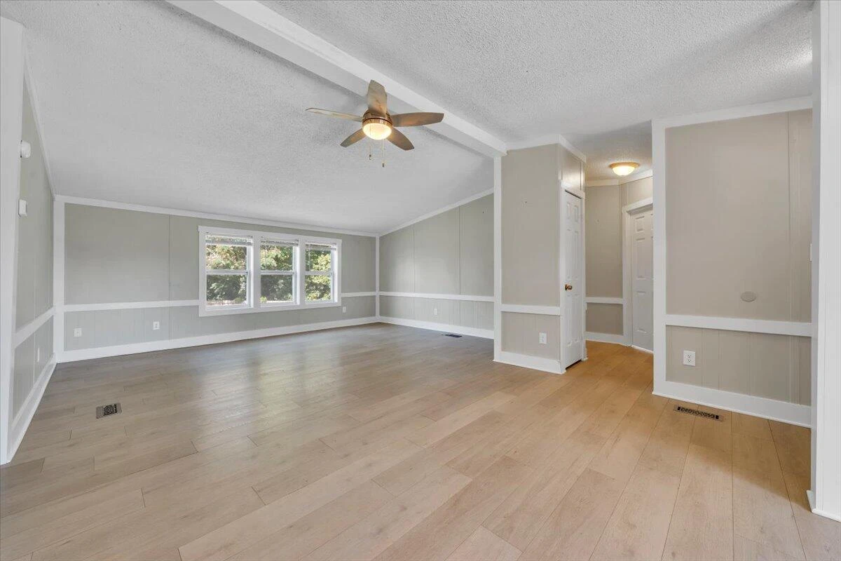2748 Taylors RD - Photo 9