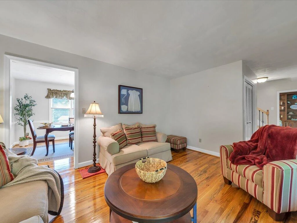 65 Sandalwood DR - Photo 11