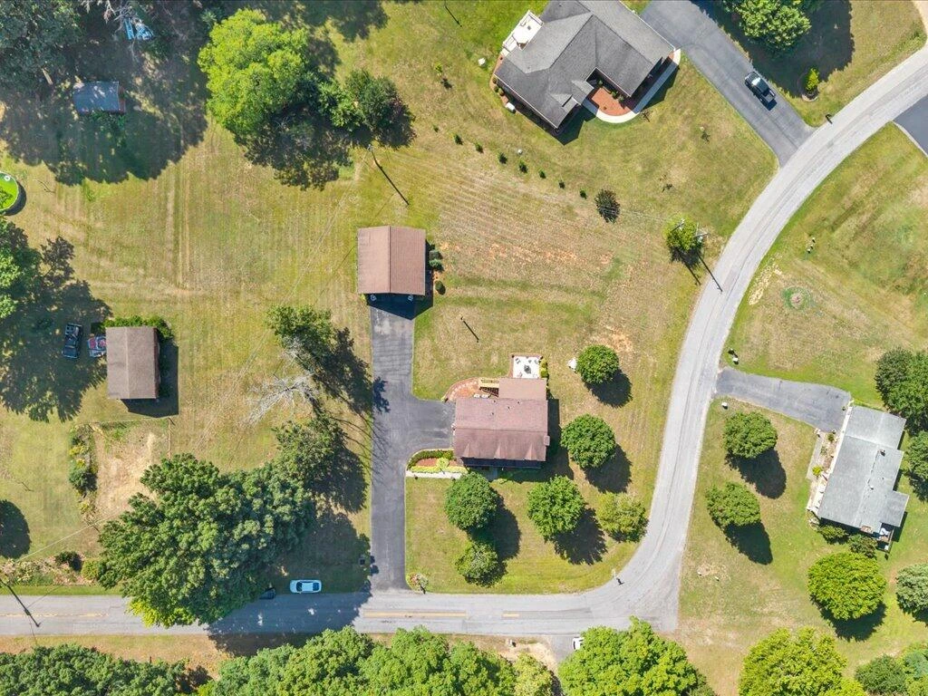65 Sandalwood DR - Photo 72