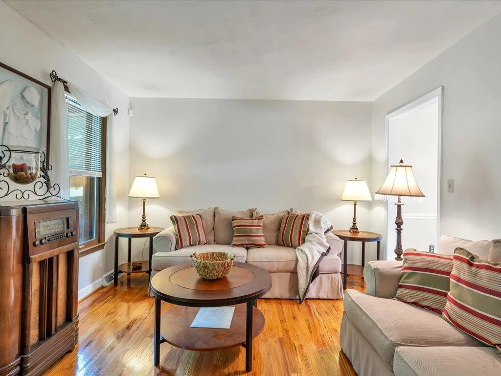 65 Sandalwood DR - Photo 8