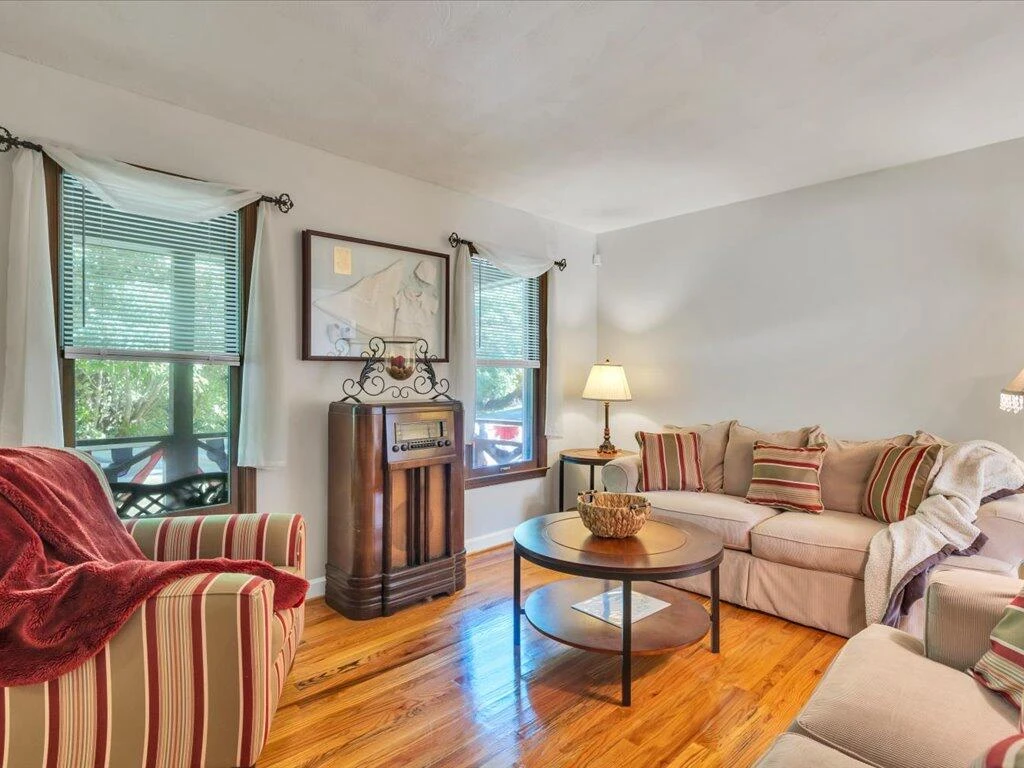 65 Sandalwood DR - Photo 9