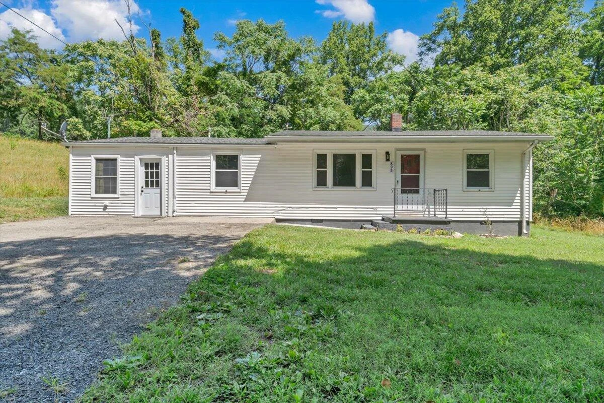 808 John Arthur RD