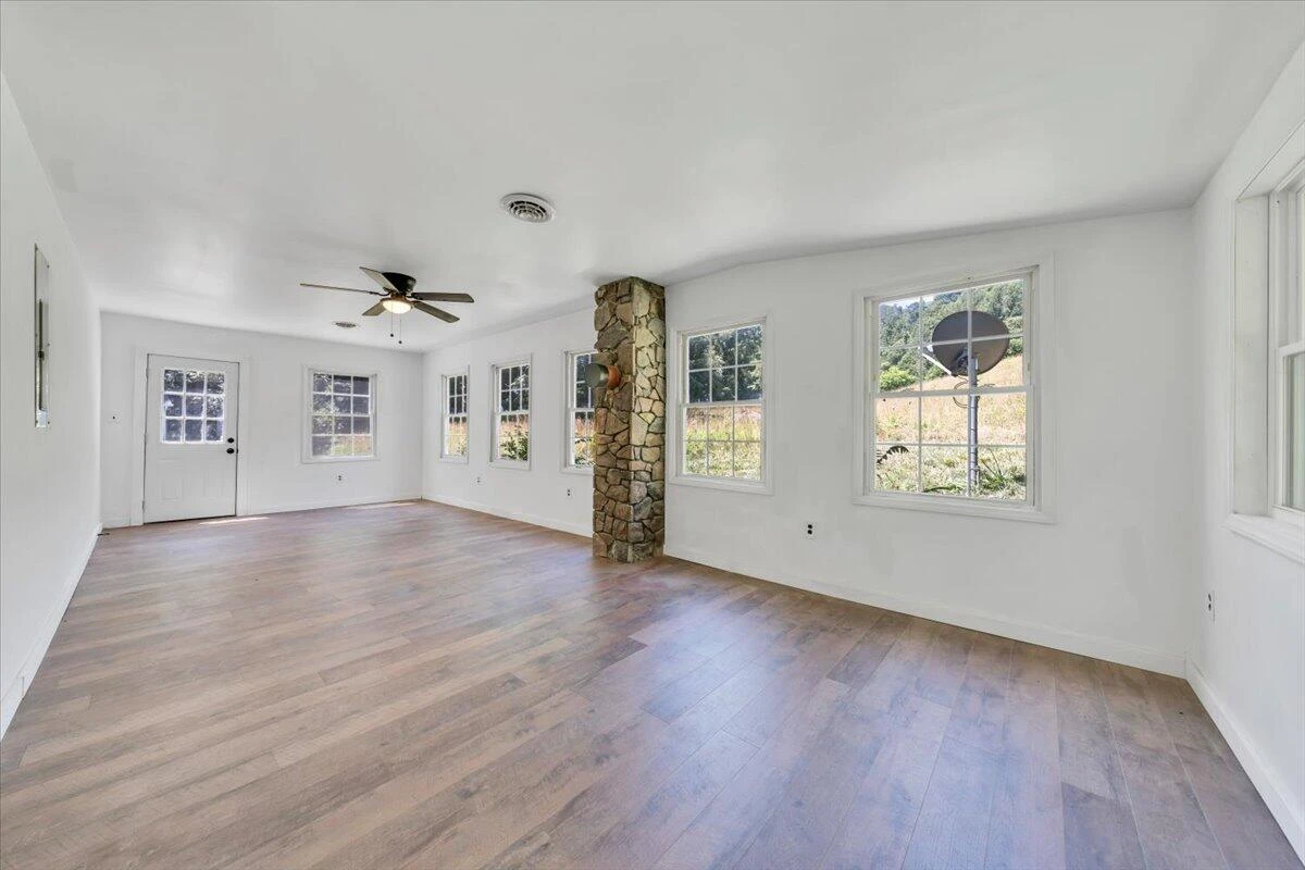 808 John Arthur RD - Photo 13