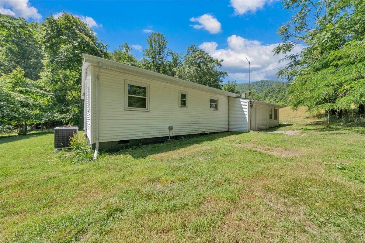 808 John Arthur RD - Photo 22