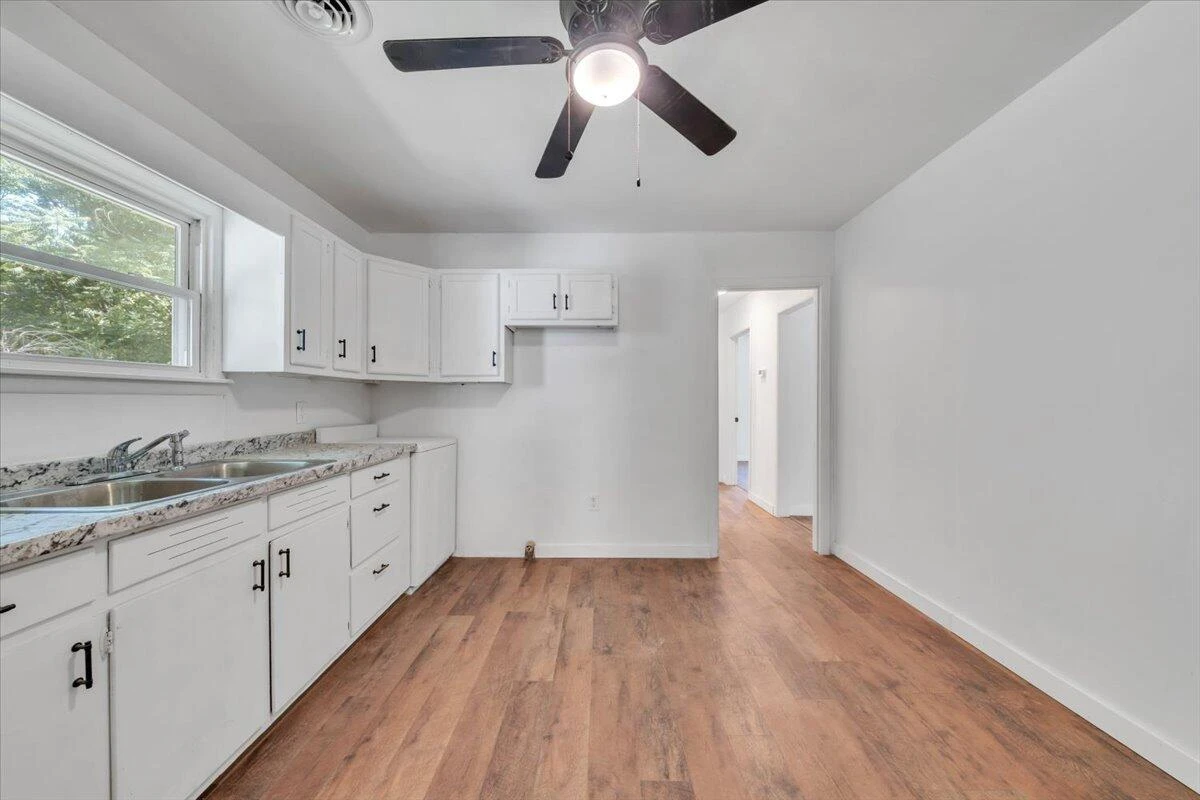 808 John Arthur RD - Photo 7