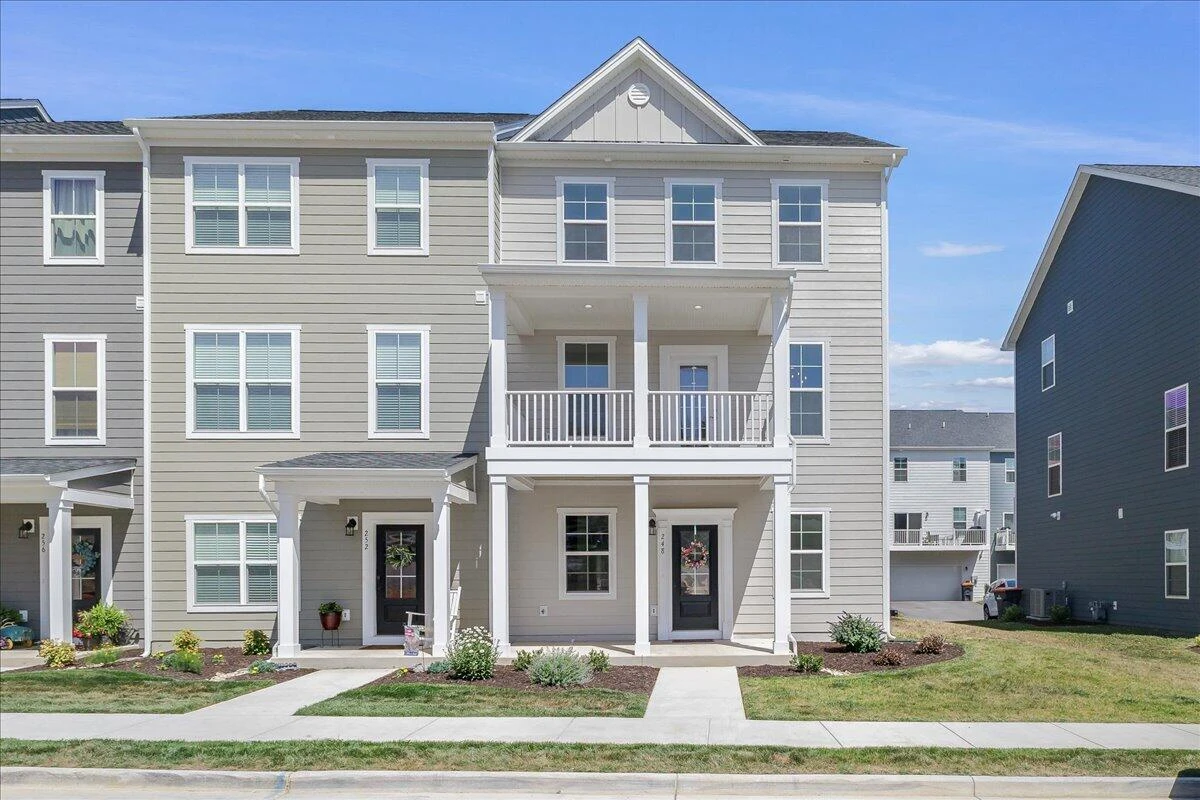 248 Colony AVE