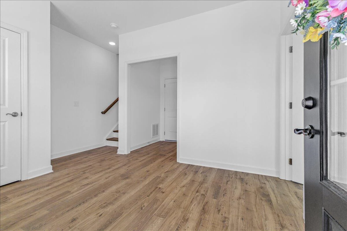 248 Colony AVE - Photo 4