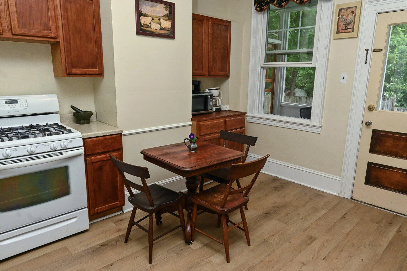 1002 Mccormick BLVD - Photo 24