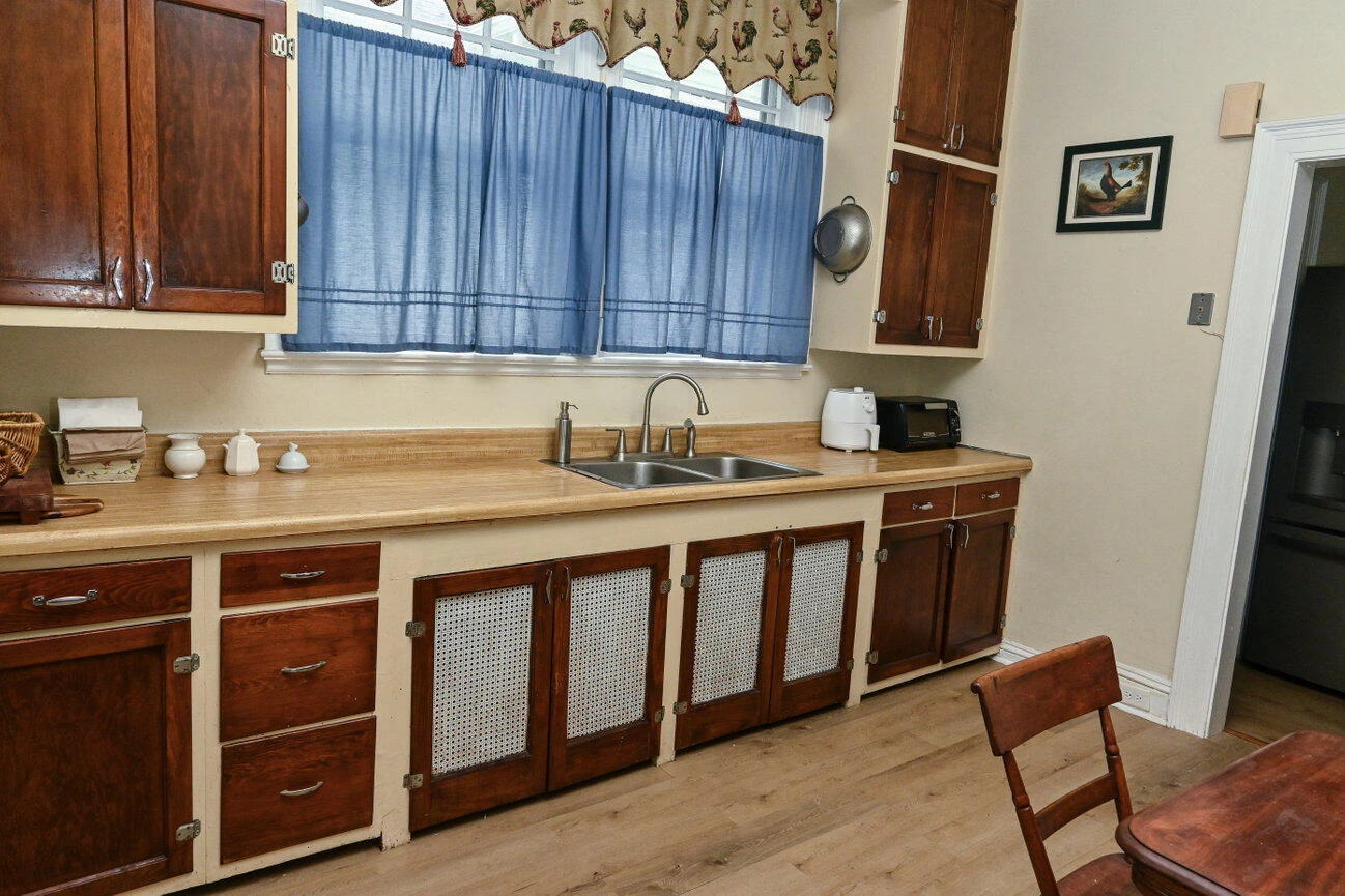 1002 Mccormick BLVD - Photo 25