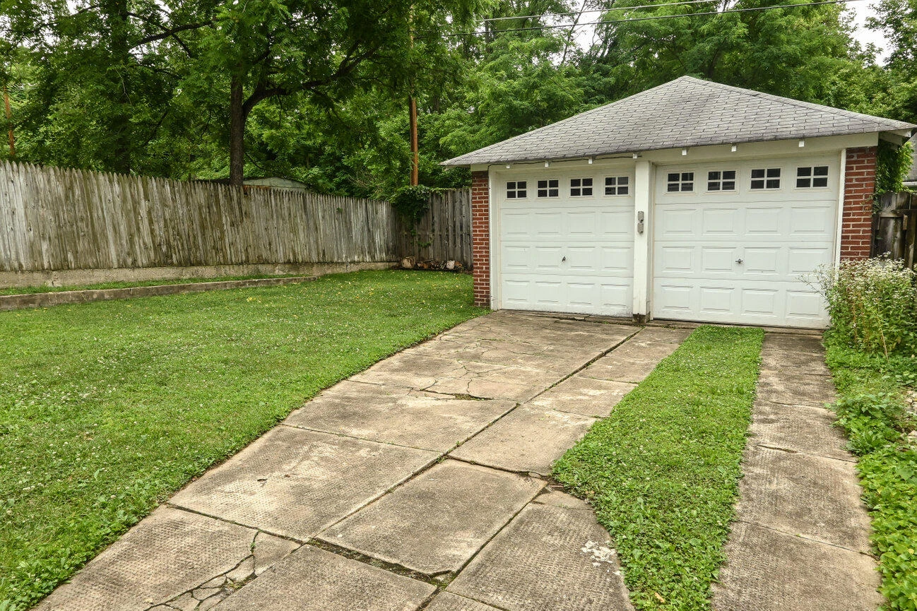1002 Mccormick BLVD - Photo 9
