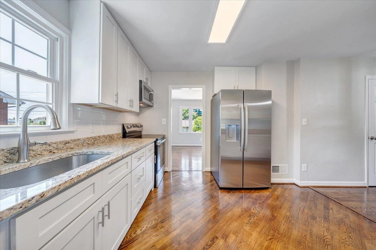 1745 Morwanda ST NW - Photo 12