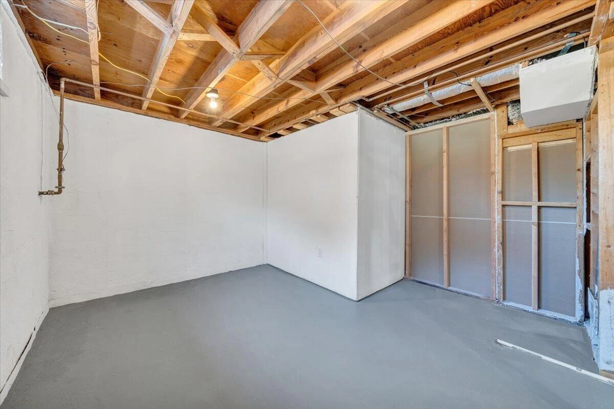 1745 Morwanda ST NW - Photo 37