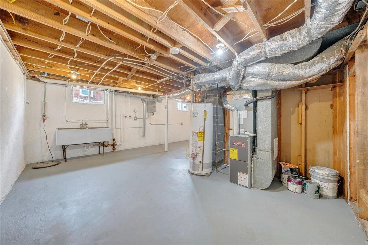 1745 Morwanda ST NW - Photo 39