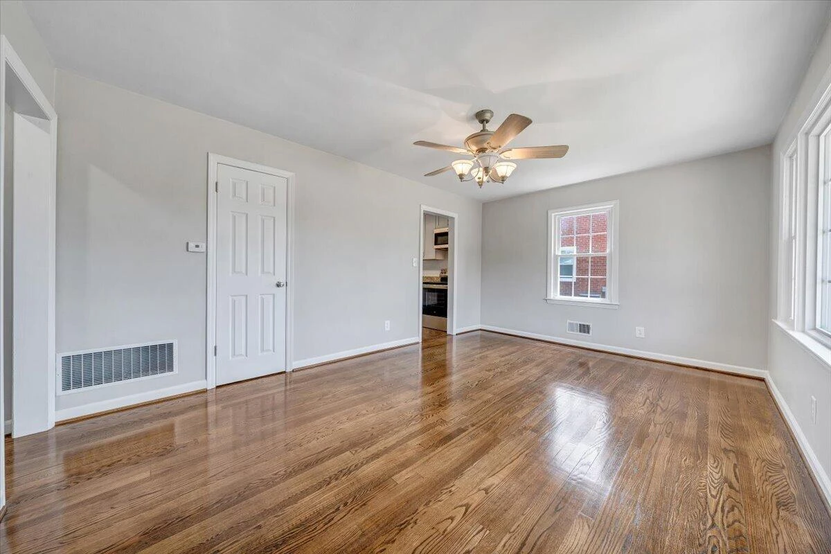 1745 Morwanda ST NW - Photo 4