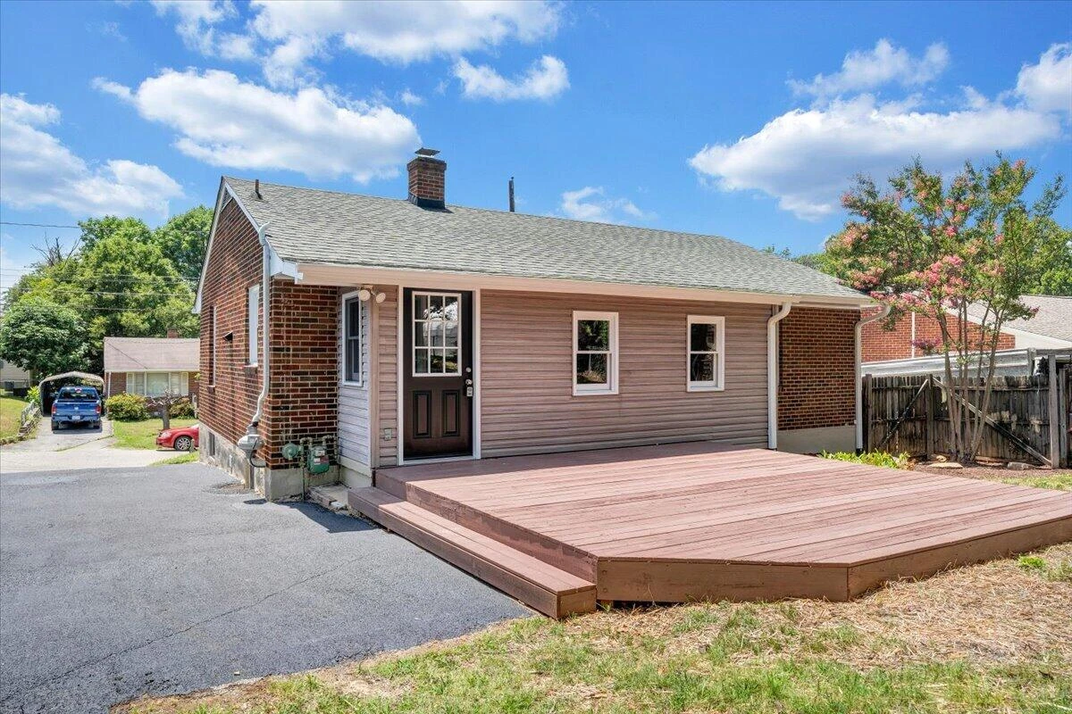 1745 Morwanda ST NW - Photo 44