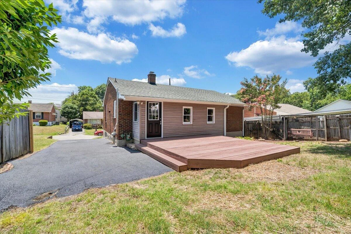 1745 Morwanda ST NW - Photo 45
