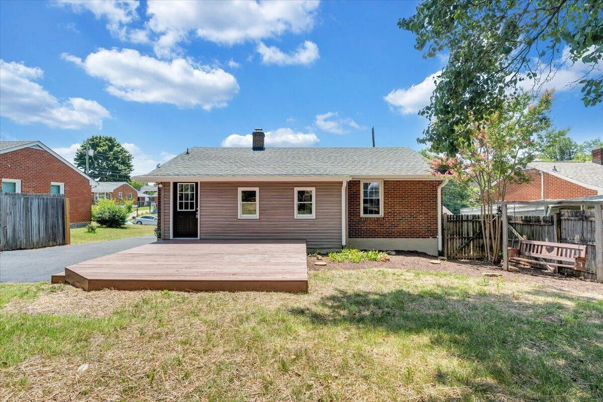 1745 Morwanda ST NW - Photo 46