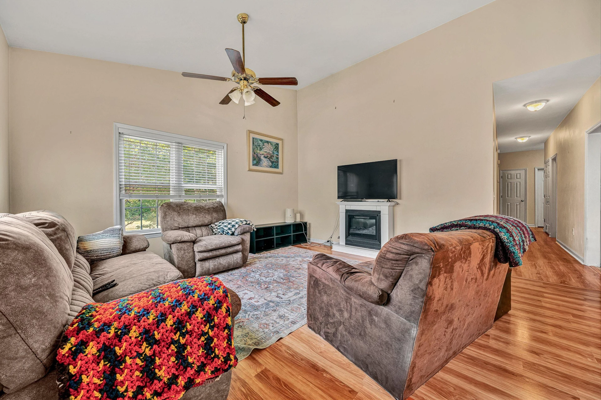 6602 Hartman CT - Photo 4