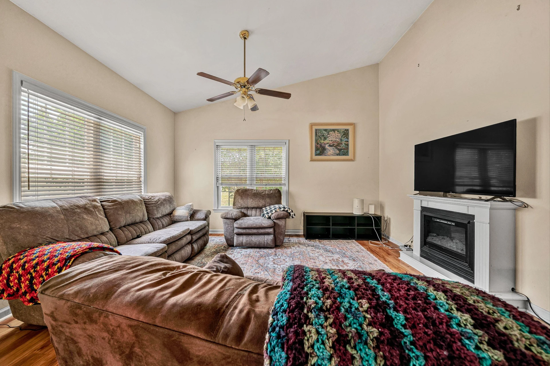 6602 Hartman CT - Photo 5