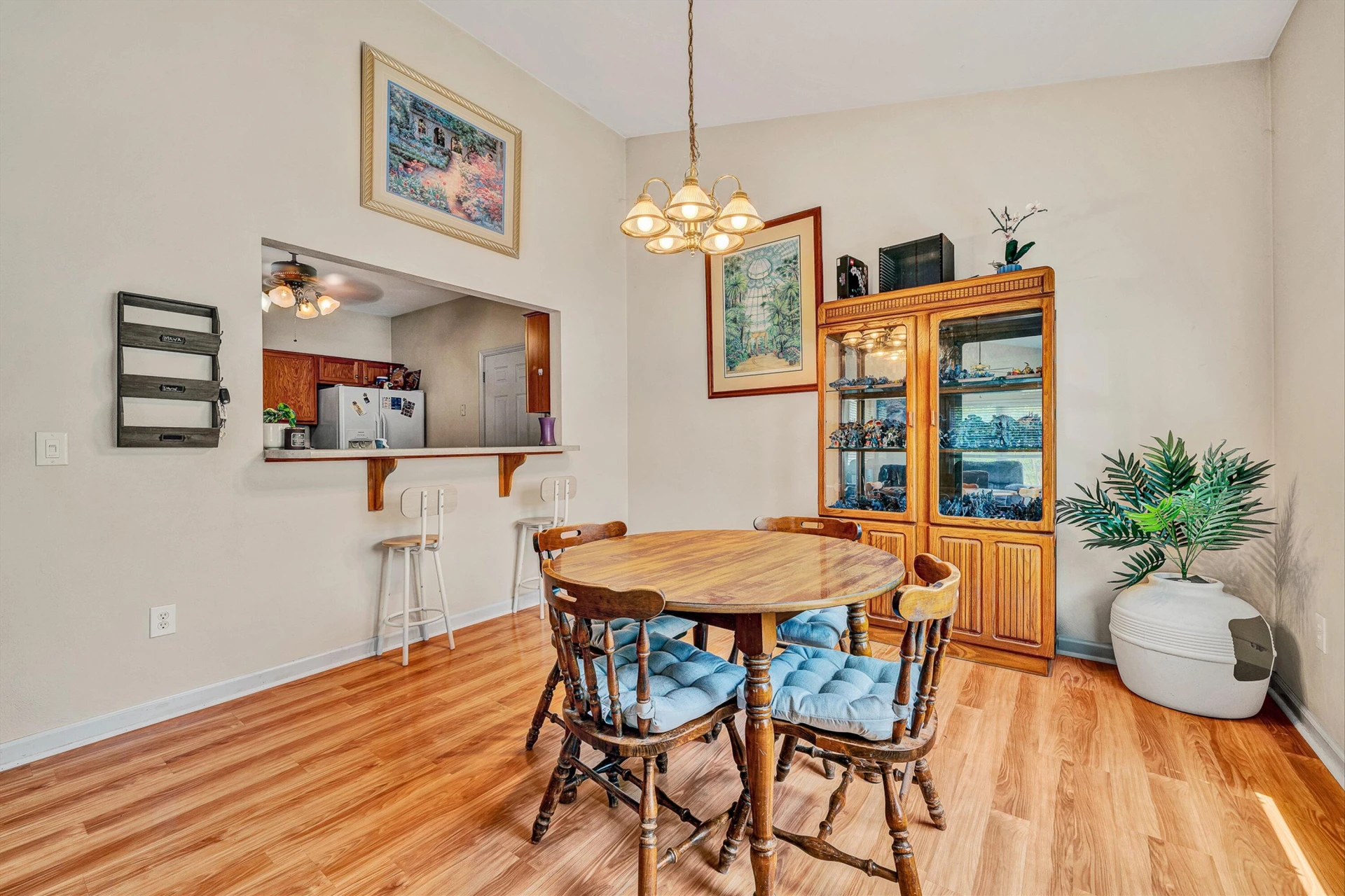 6602 Hartman CT - Photo 8