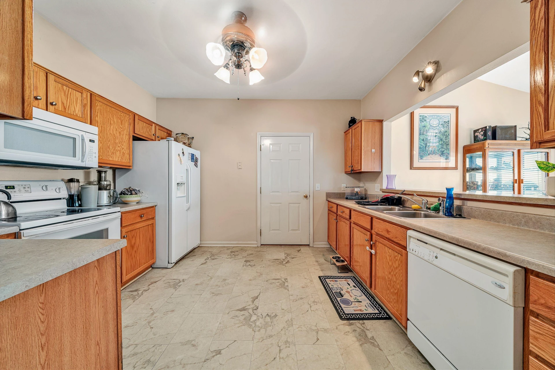 6602 Hartman CT - Photo 9