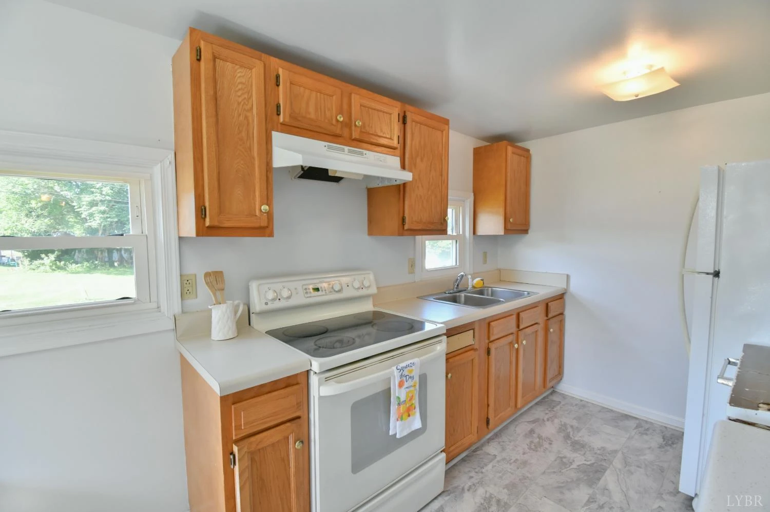 403 W King ST - Photo 7