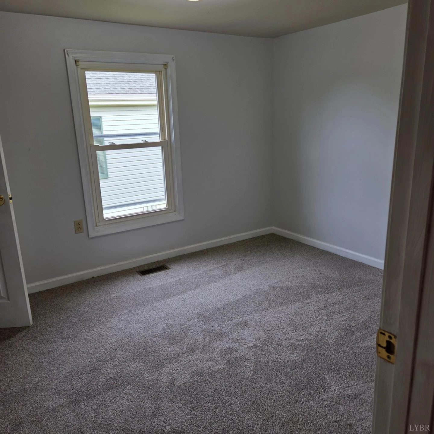 403 W King ST - Photo 25