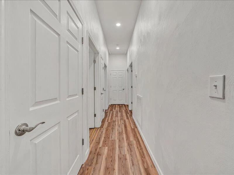 2332 Delaware AVE NW - Photo 16