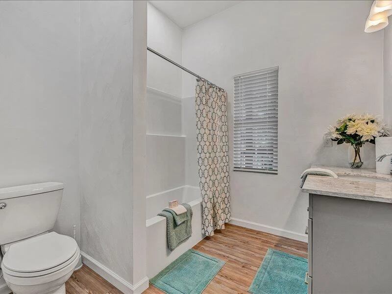 2332 Delaware AVE NW - Photo 18