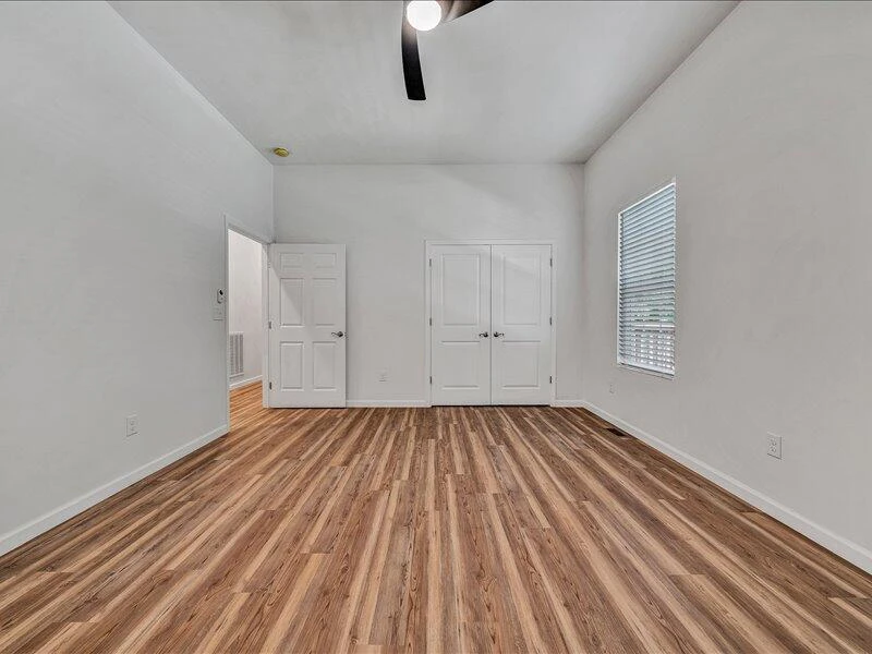 2332 Delaware AVE NW - Photo 21