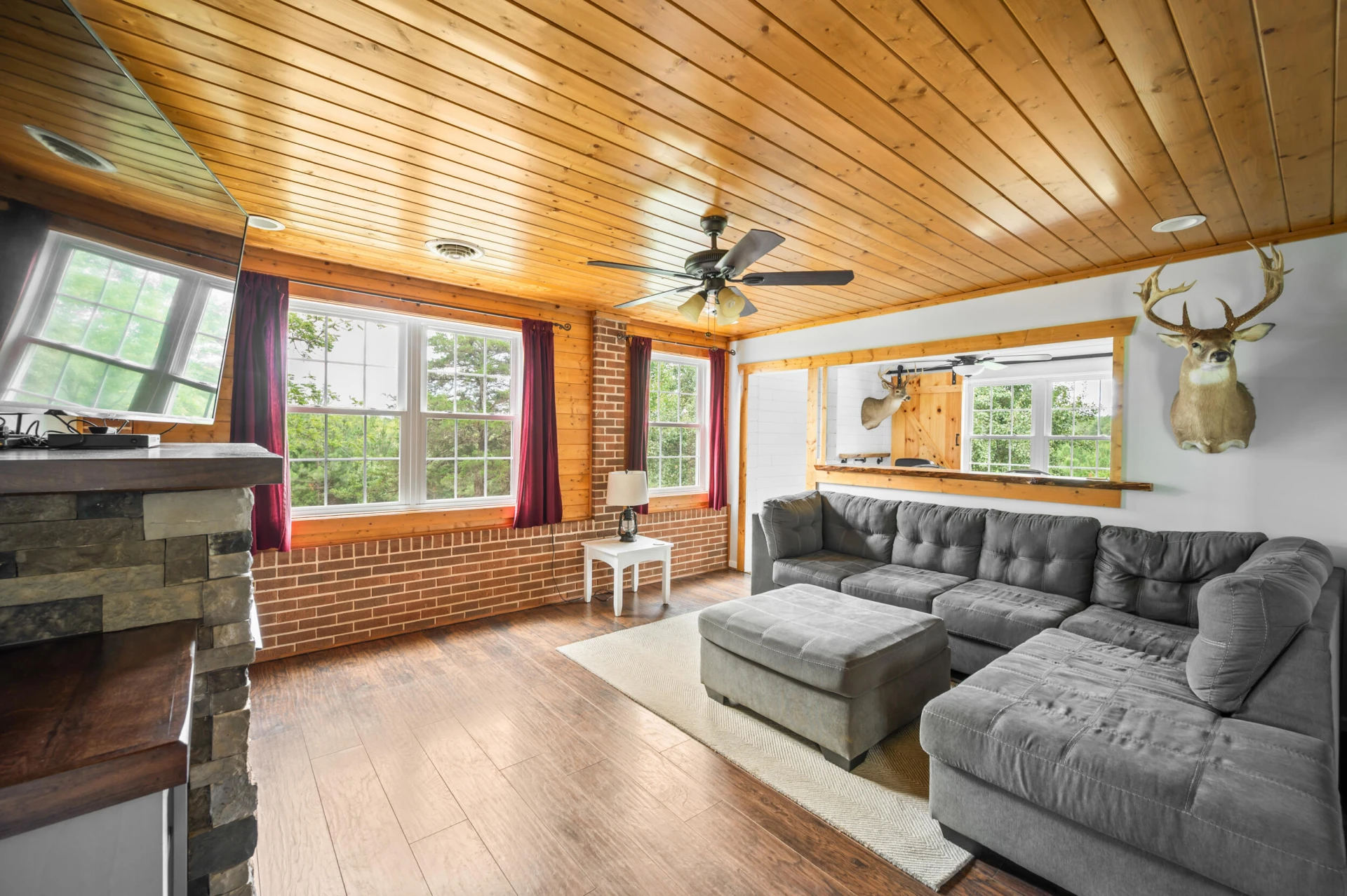1361 Homeplace RD - Photo 10