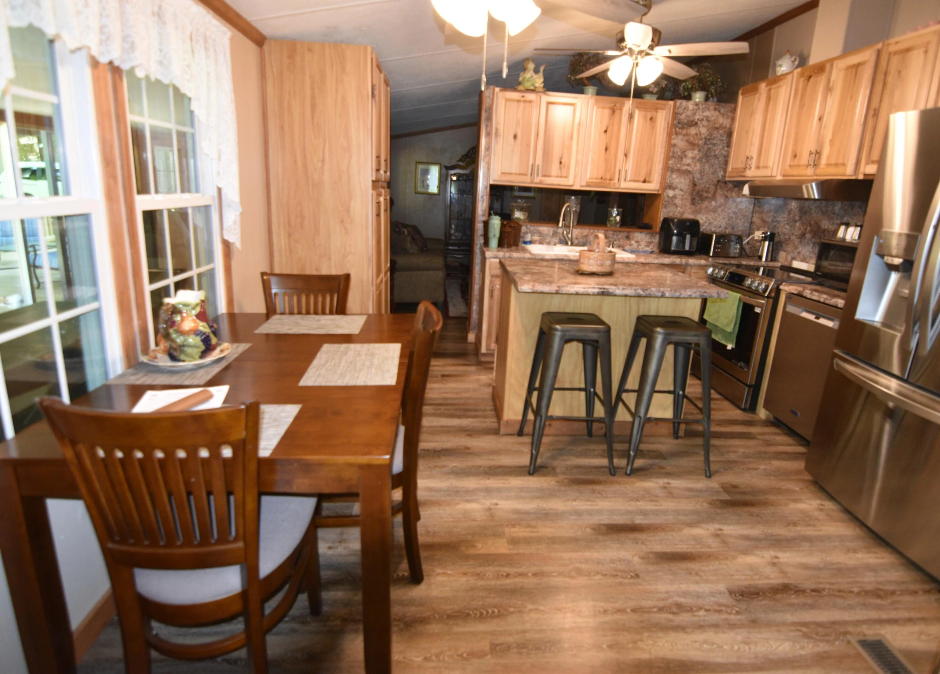 326 Rogers RD - Photo 16