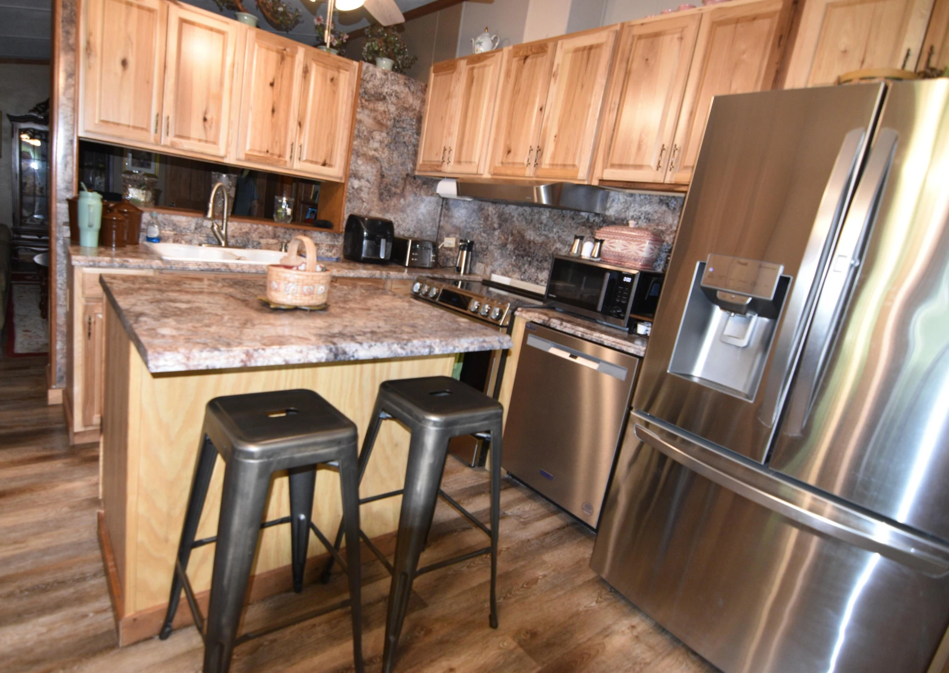 326 Rogers RD - Photo 17