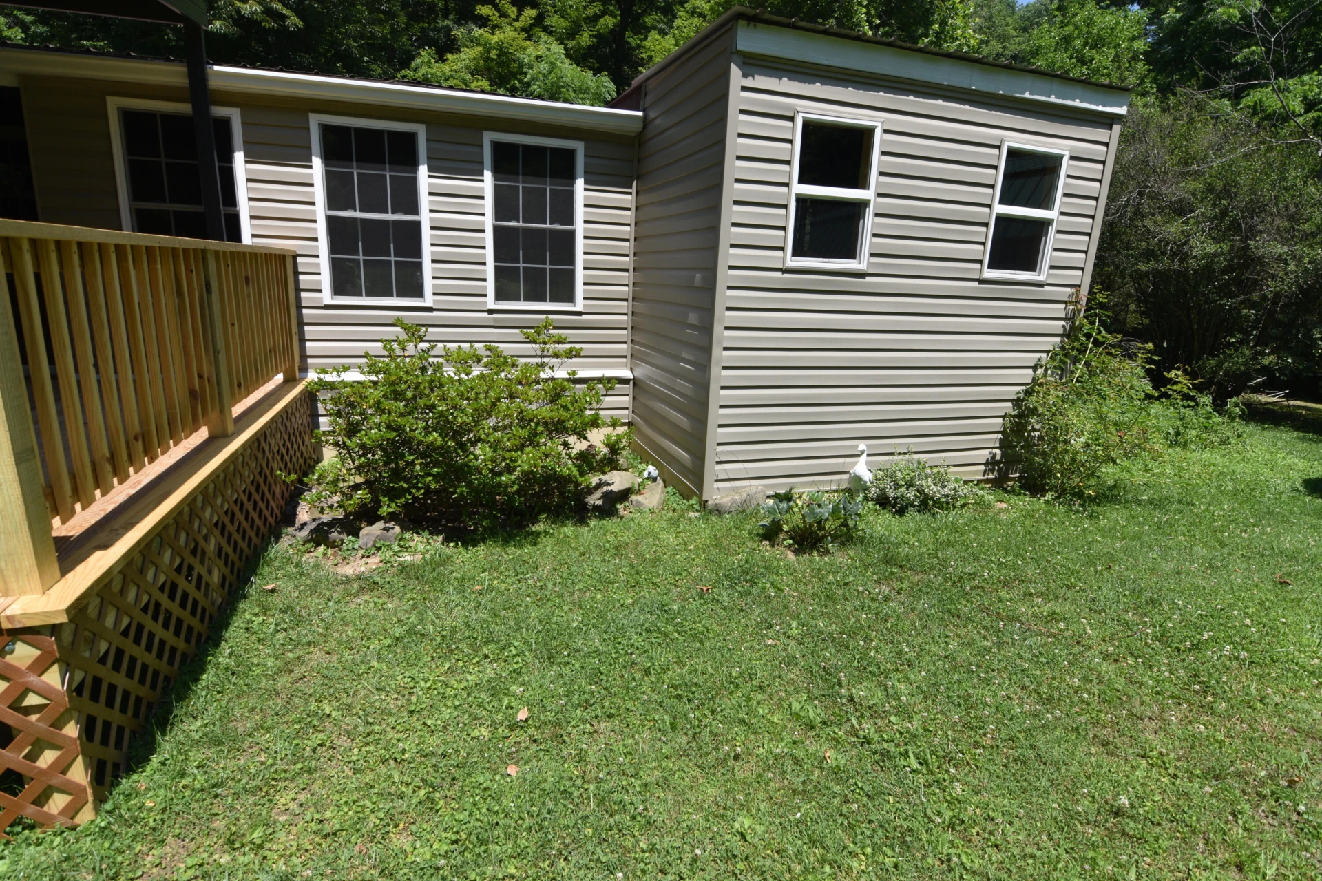 326 Rogers RD - Photo 4