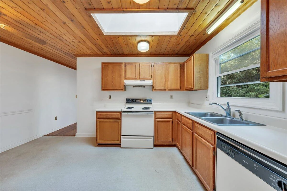 7834 Barrens RD - Photo 17