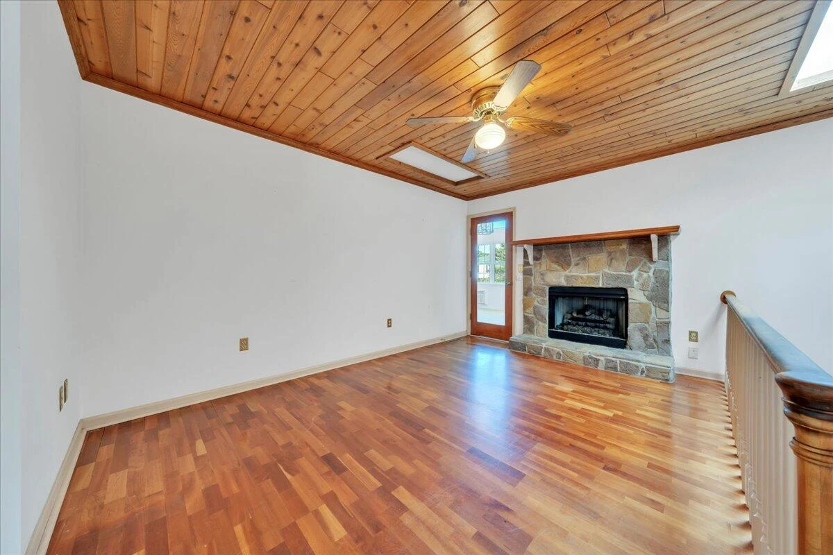 7834 Barrens RD - Photo 9