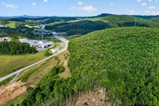 6196 Chances Creek RD, Fancy Gap, VA, 24328