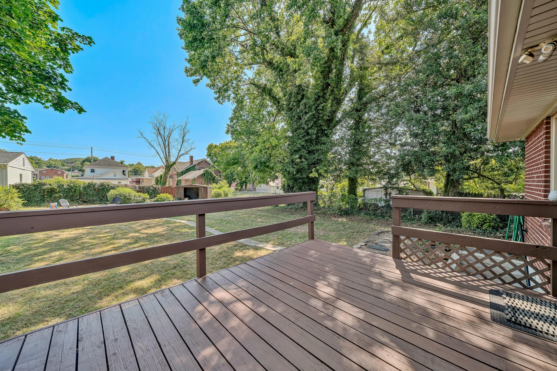 313 E Madison AVE - Photo 24