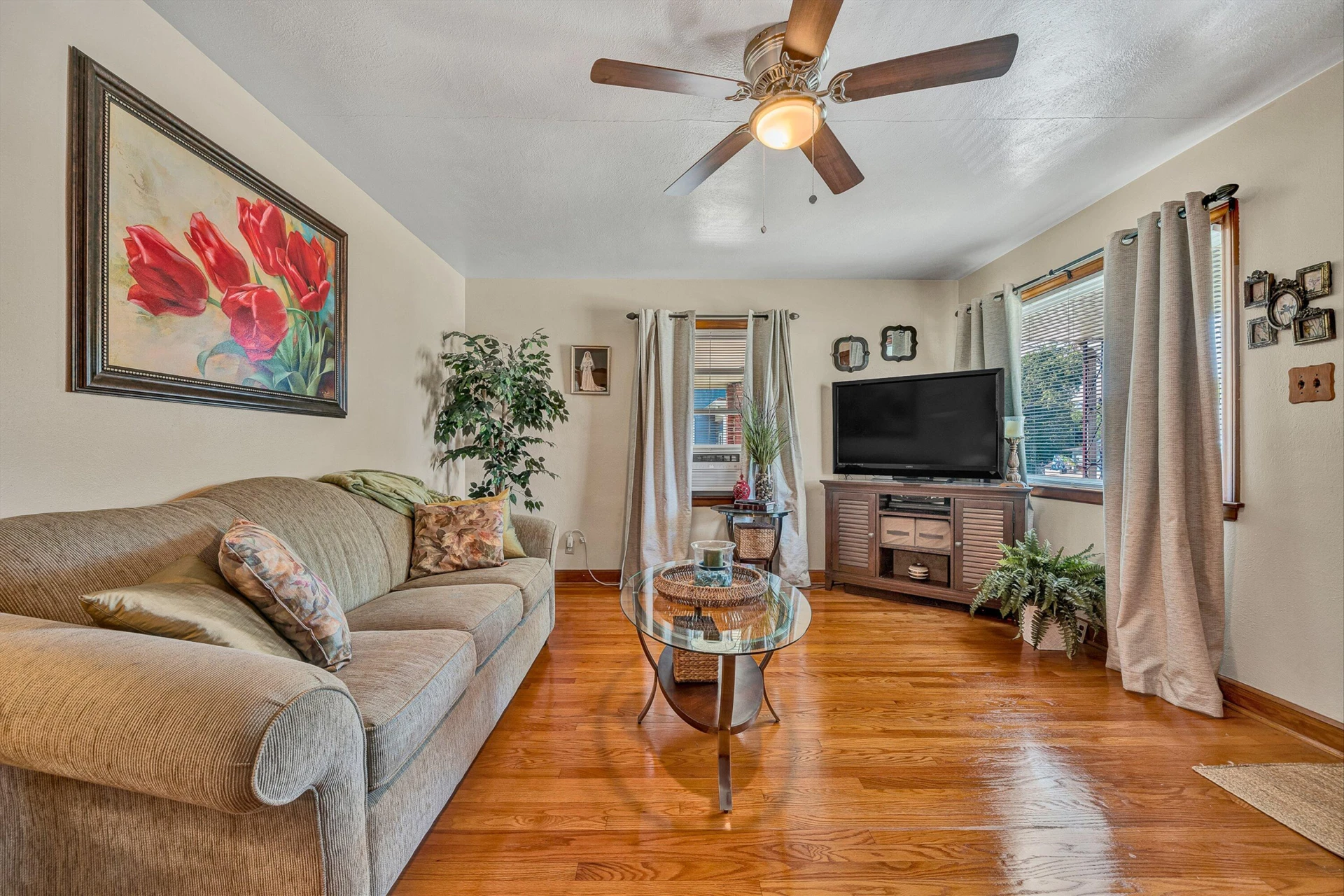 313 E Madison AVE - Photo 4