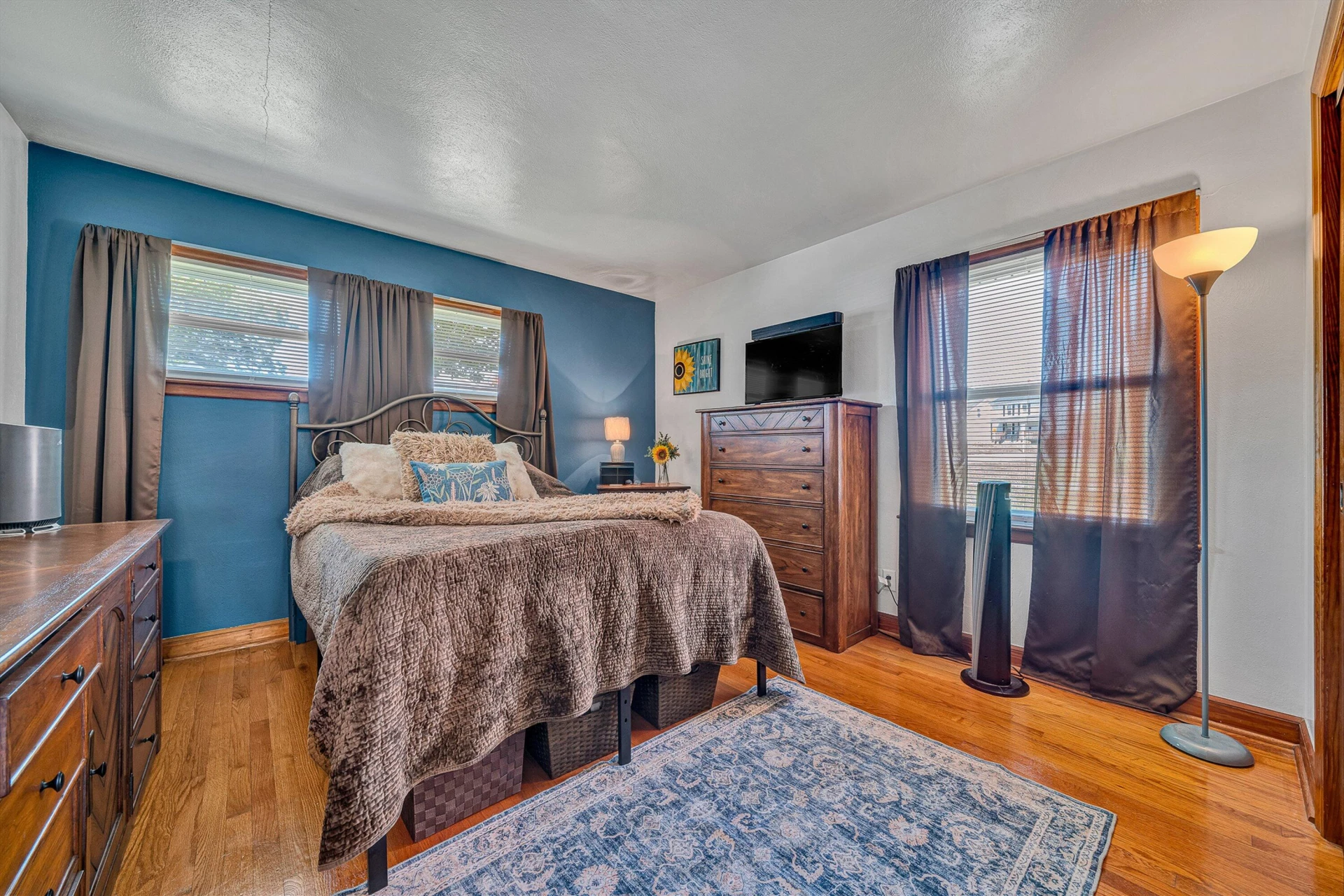 313 E Madison AVE - Photo 5