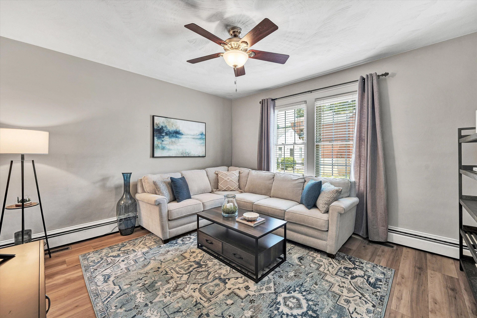 880 Washington AVE - Photo 13