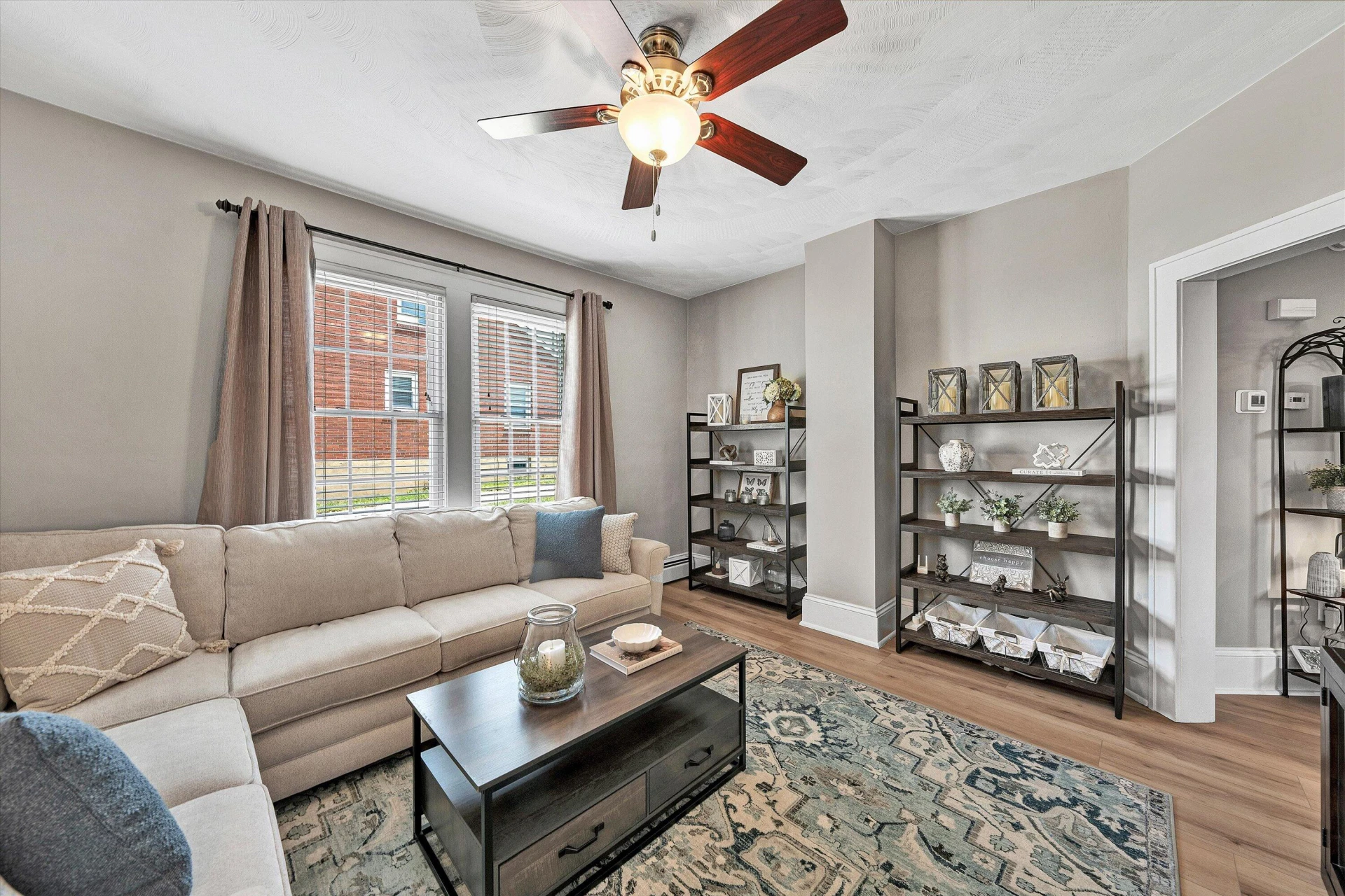 880 Washington AVE - Photo 14