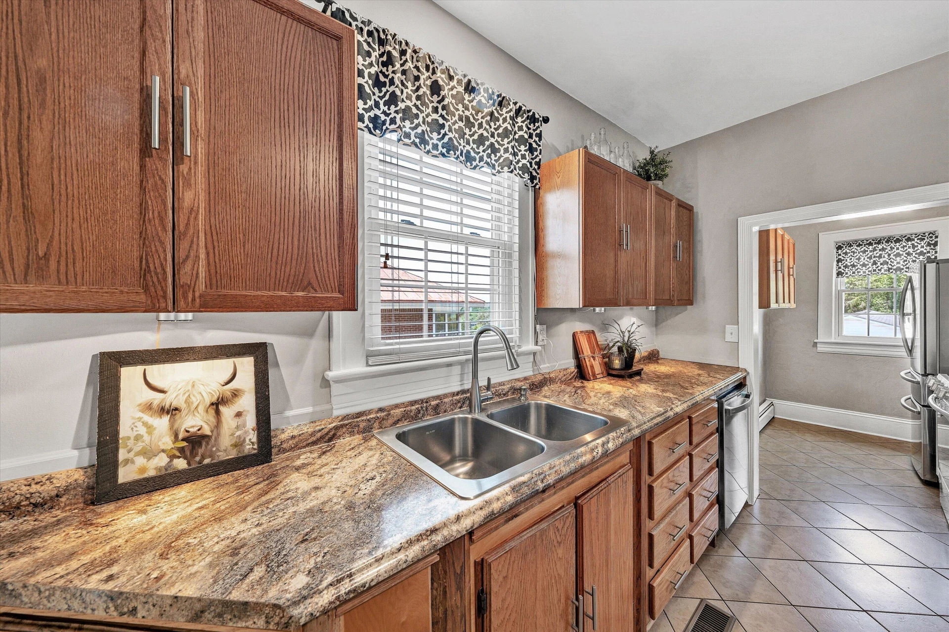 880 Washington AVE - Photo 16