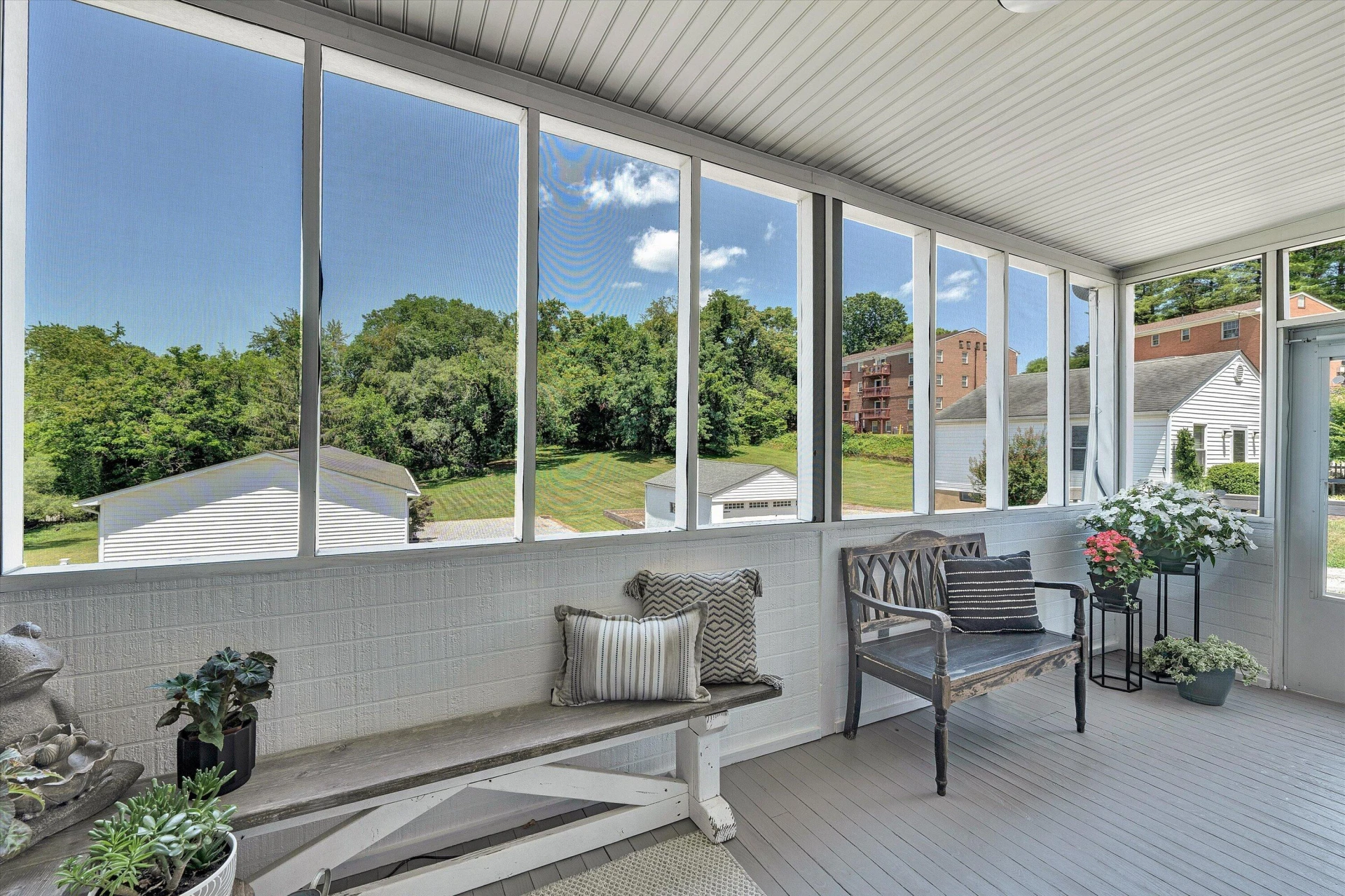 880 Washington AVE - Photo 20