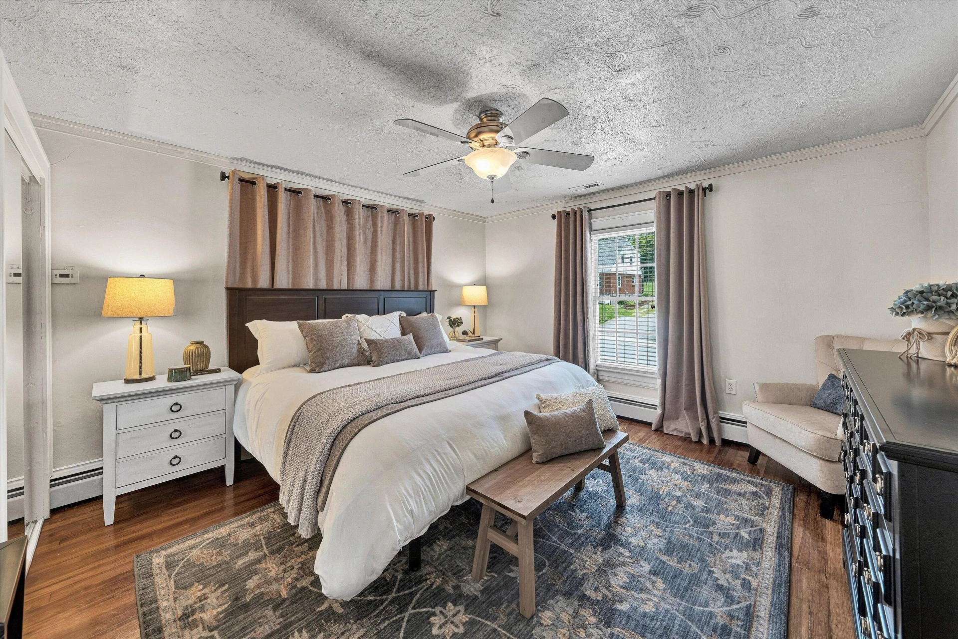 880 Washington AVE - Photo 23